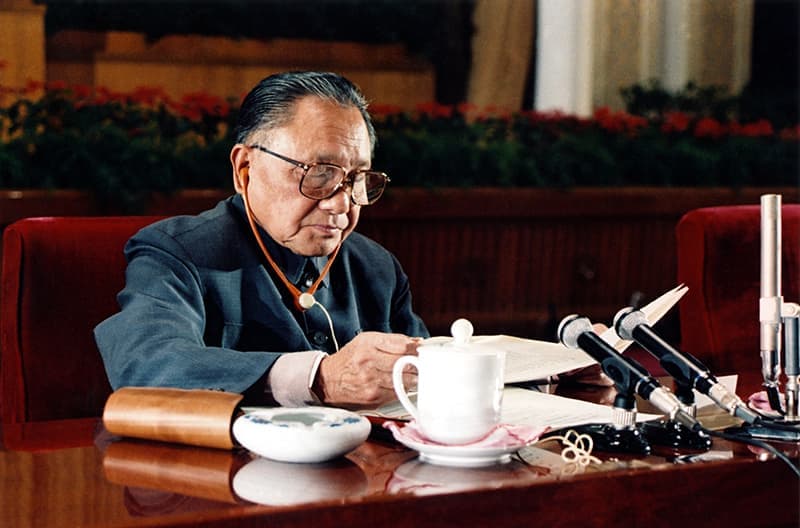 1984年10月20日，中共十二届三中全会通过《中共中央关于经济体制改革...